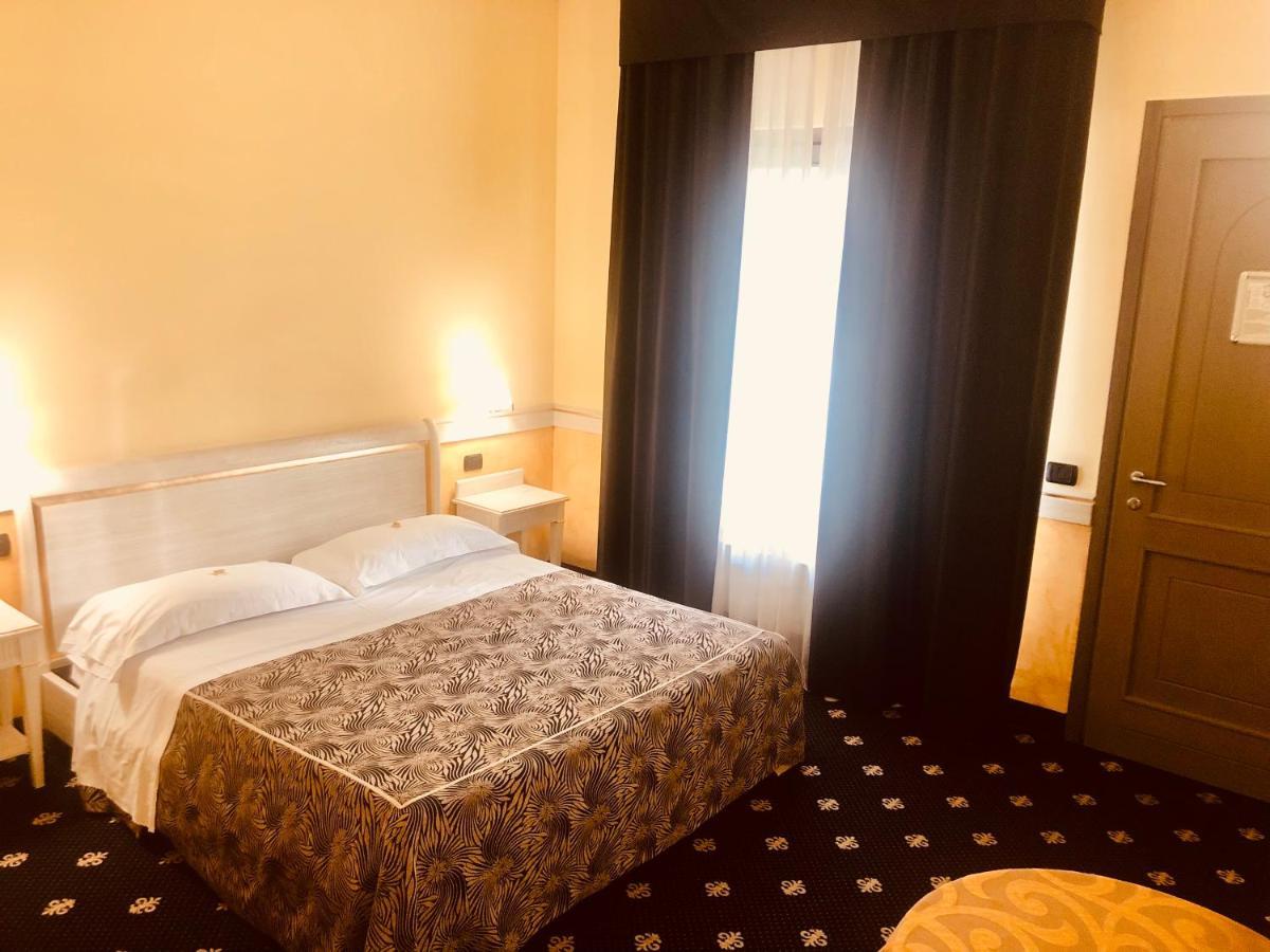 Motel Malpensa Inn & Hotel-Airport Case Nuove  Exterior foto
